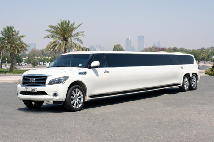 Infiniti Versace Limousine